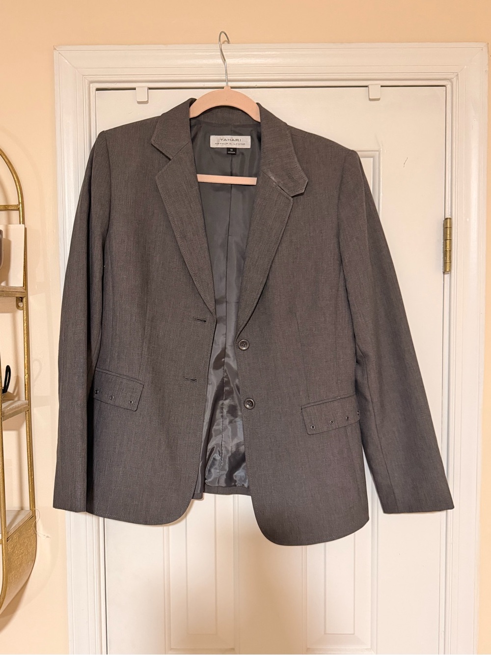 Tahari Women's Oversized Gray Two-Button Blazer